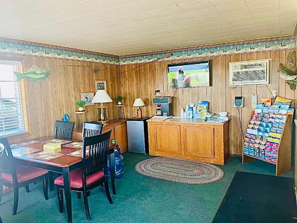 Motel Sage N